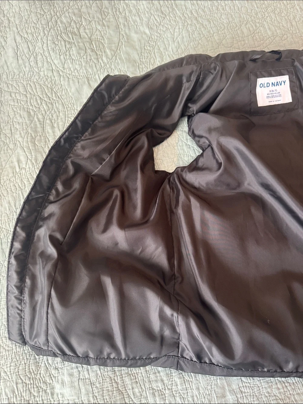 Old Navy Black Kids Puffer Vest with Front Pockets